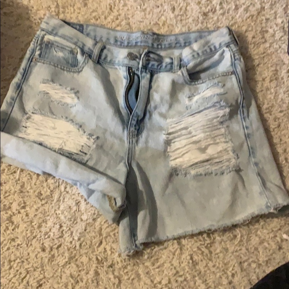 American eagle Mom shorts.
